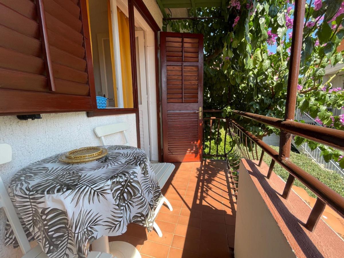 Hvar Guesthouse - Double Bedroom With Private Bathroom Jelsa  Εξωτερικό φωτογραφία