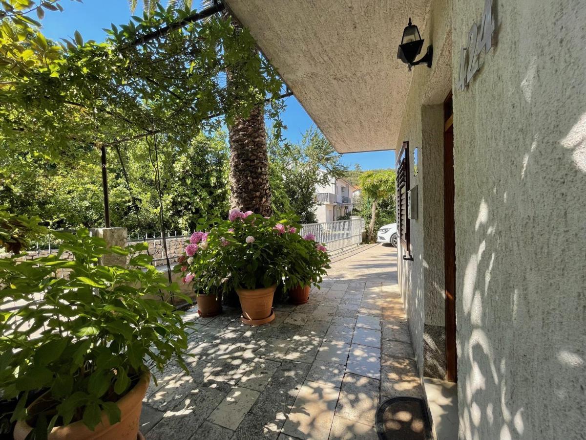 Hvar Guesthouse - Double Bedroom With Private Bathroom Jelsa  Εξωτερικό φωτογραφία