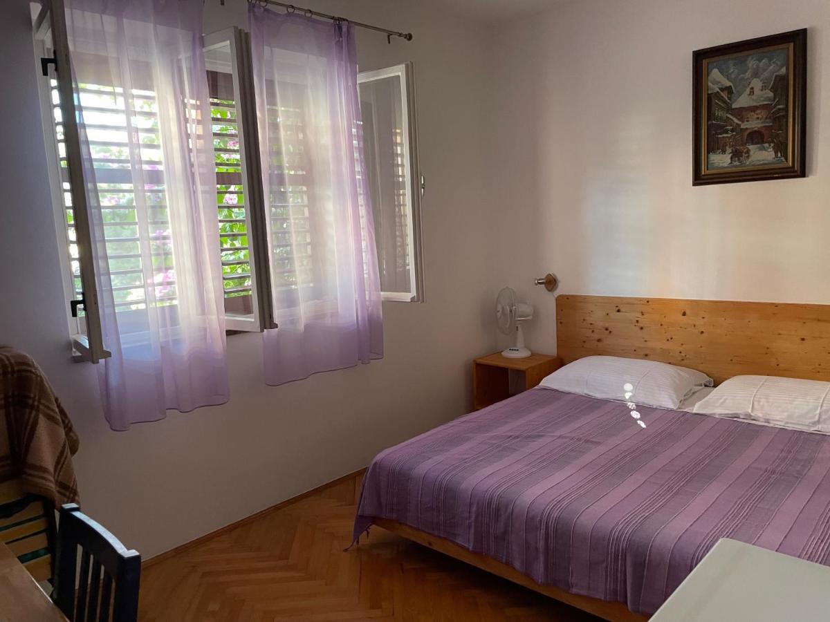 Hvar Guesthouse - Double Bedroom With Private Bathroom Jelsa  Εξωτερικό φωτογραφία