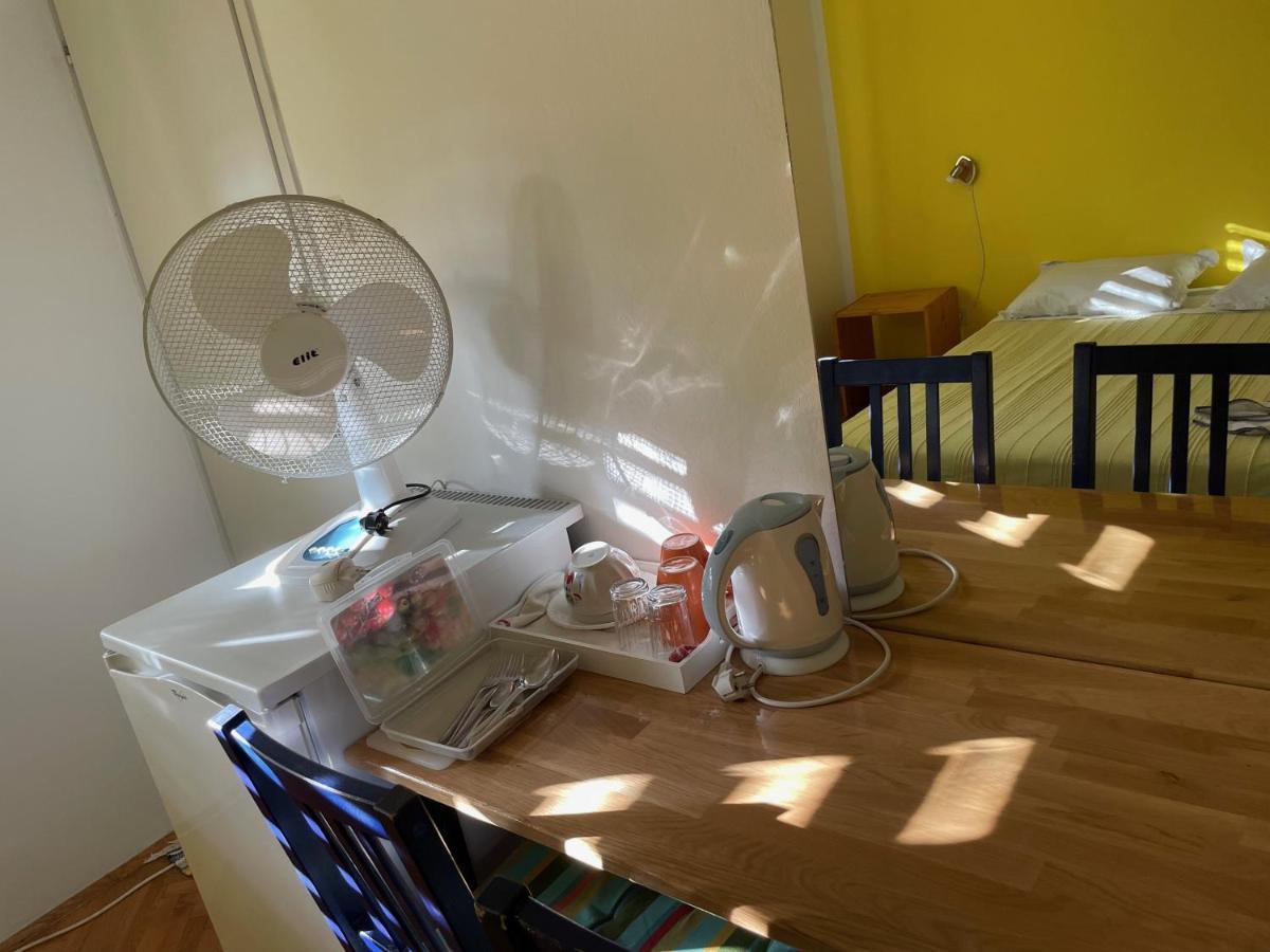 Hvar Guesthouse - Double Bedroom With Private Bathroom Jelsa  Εξωτερικό φωτογραφία