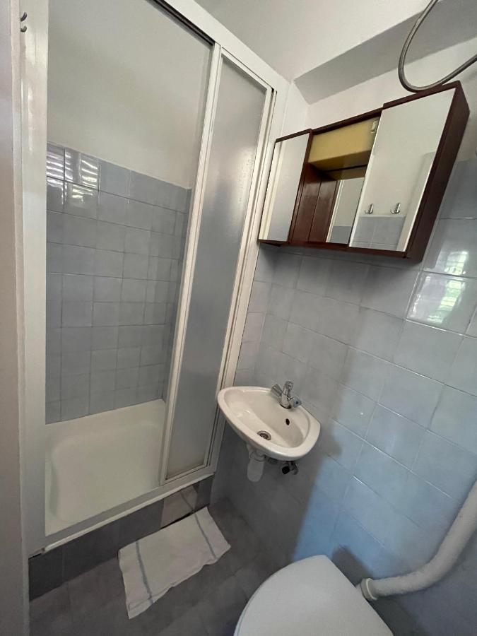 Hvar Guesthouse - Double Bedroom With Private Bathroom Jelsa  Εξωτερικό φωτογραφία